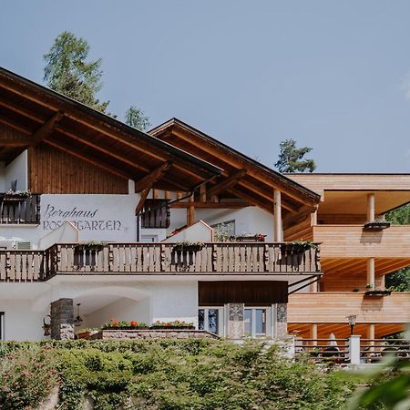Hotel Berghaus Rosengarten 노바레반떼 외부 사진