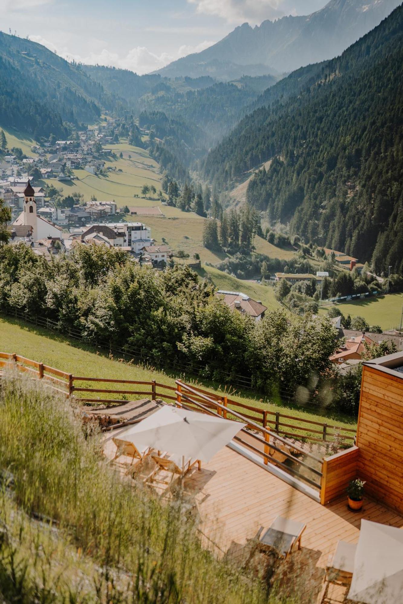 Hotel Berghaus Rosengarten 노바레반떼 외부 사진