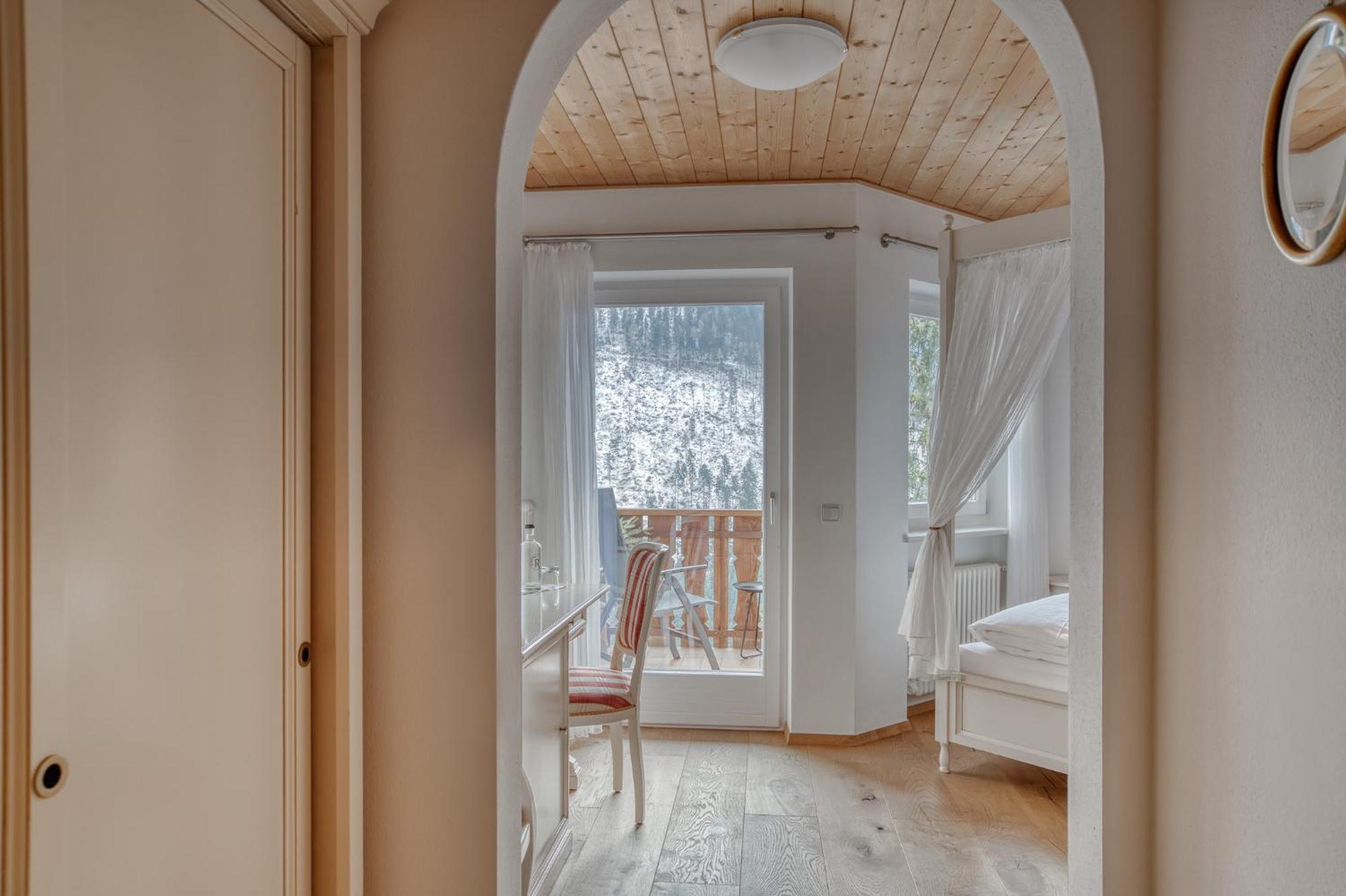 Hotel Berghaus Rosengarten 노바레반떼 객실 사진