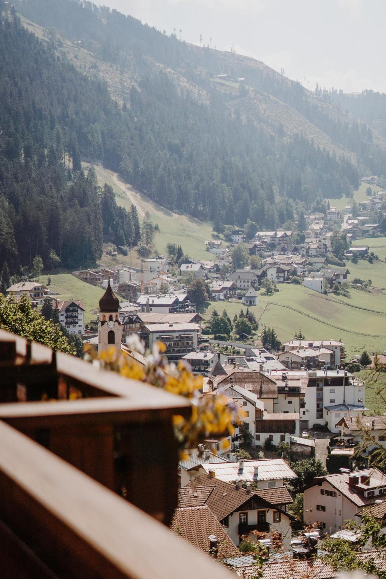 Hotel Berghaus Rosengarten 노바레반떼 외부 사진