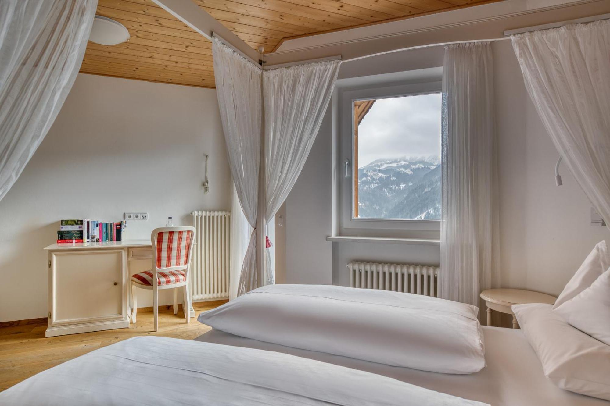 Hotel Berghaus Rosengarten 노바레반떼 외부 사진