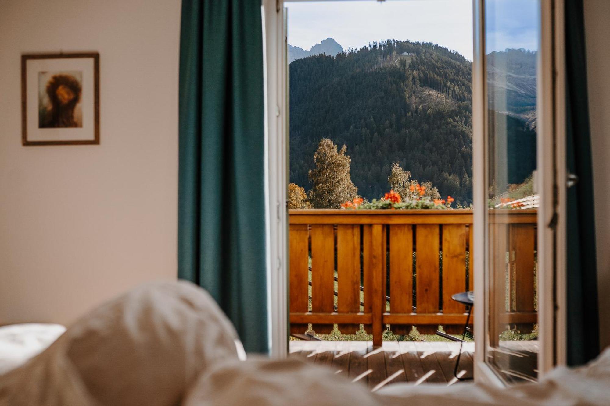 Hotel Berghaus Rosengarten 노바레반떼 외부 사진